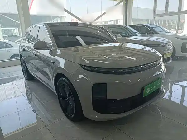 Li Auto L6 2024