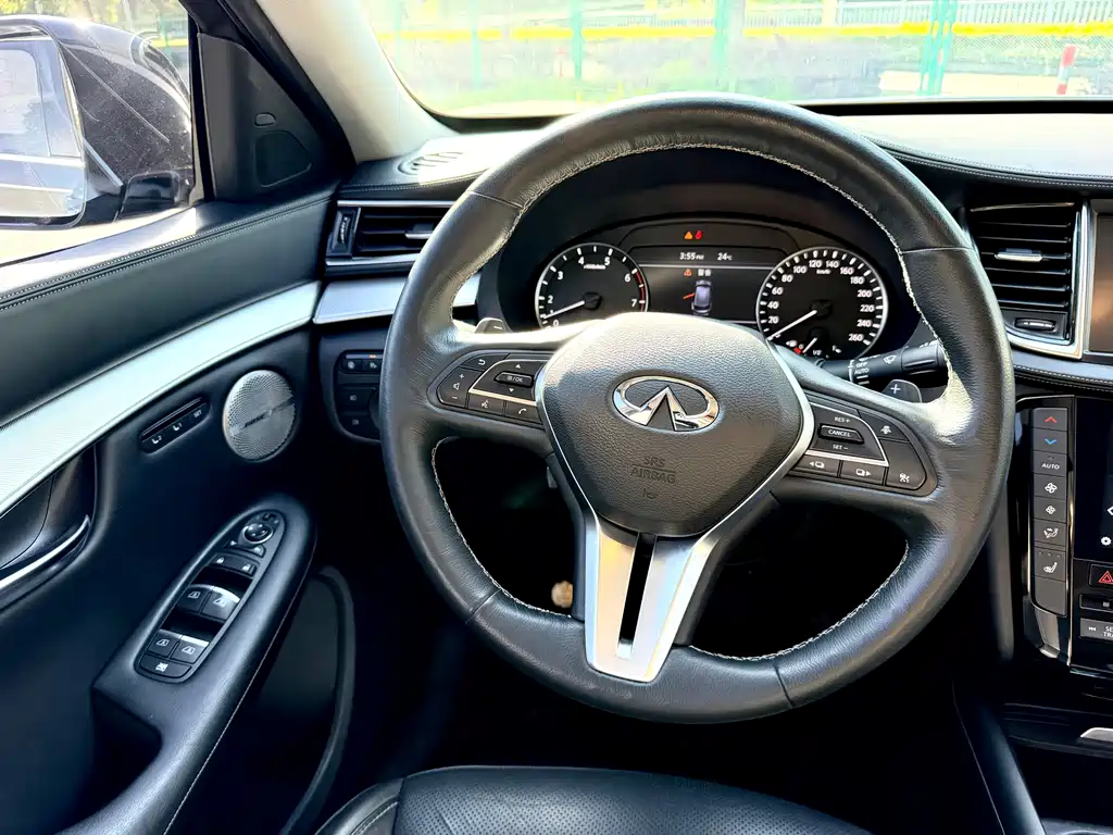 Infiniti QX50 2018 — фото 13