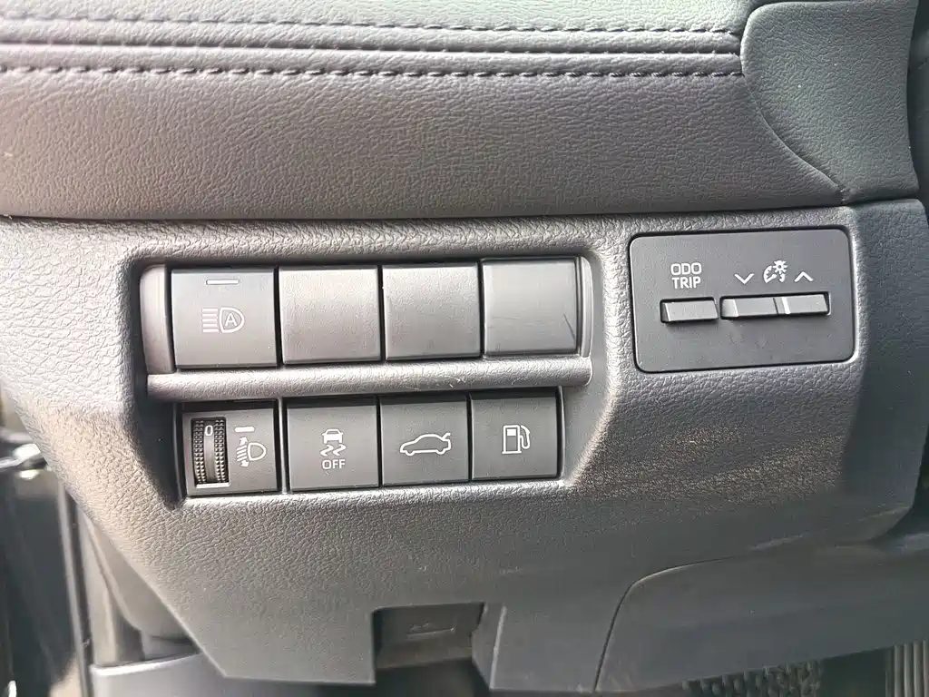 Toyota Avalon 2023 — фото 15