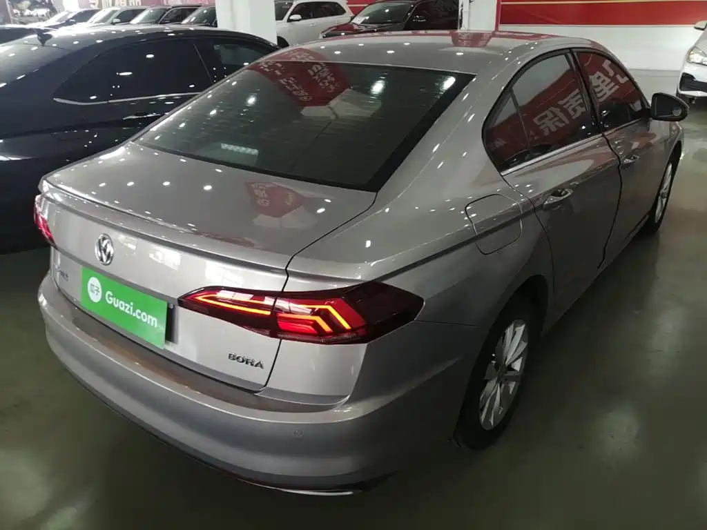 Volkswagen Bora 2021