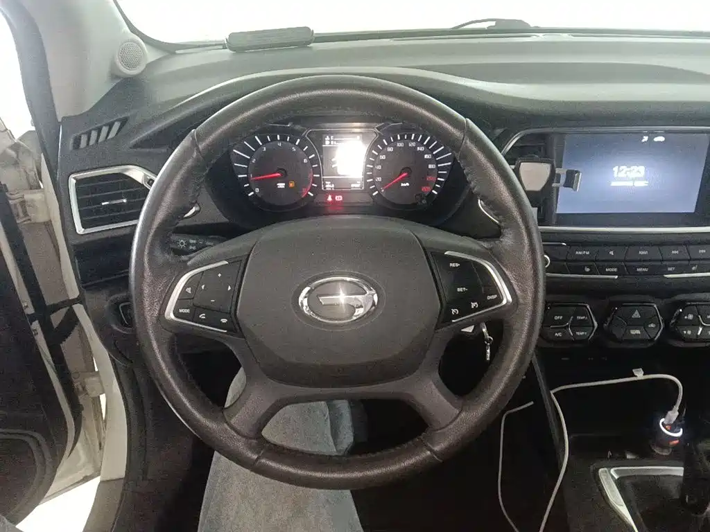 GAC Trumpchi GS4 2016 — фото 11