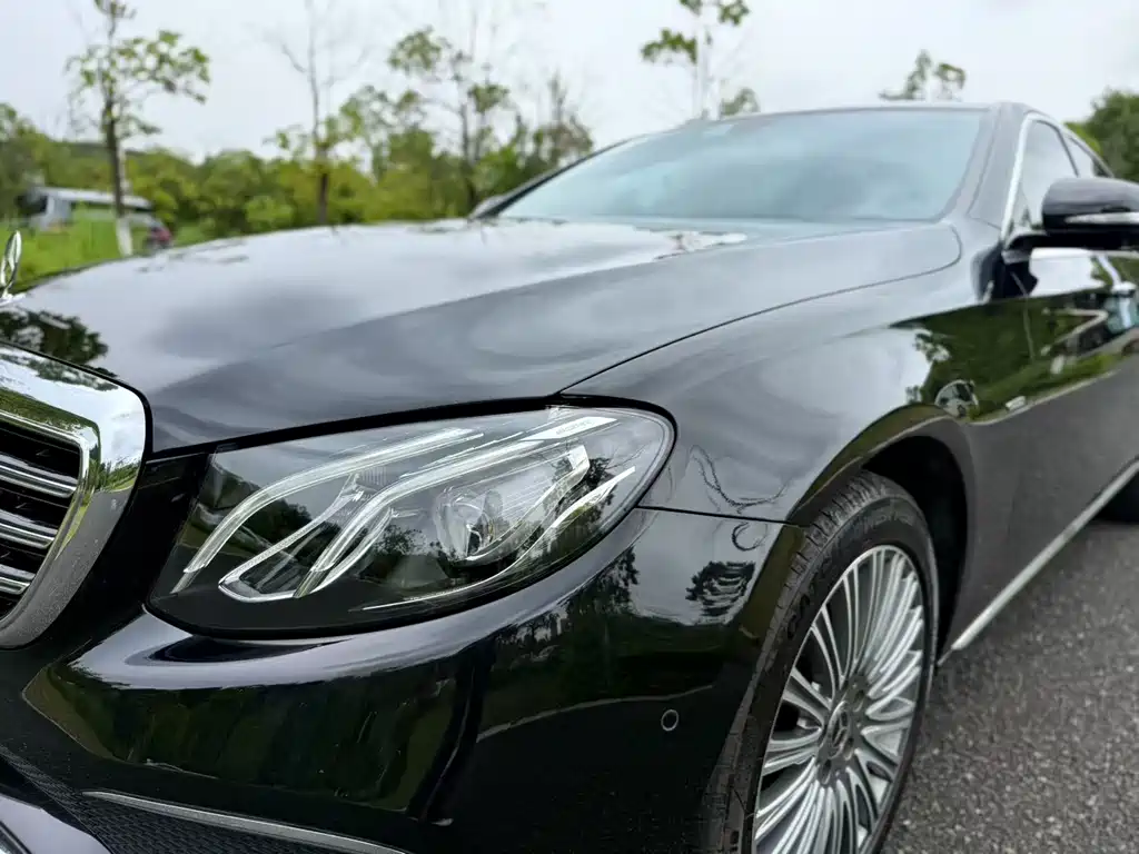 Mercedes-Benz E-Class 2020 — фото 13
