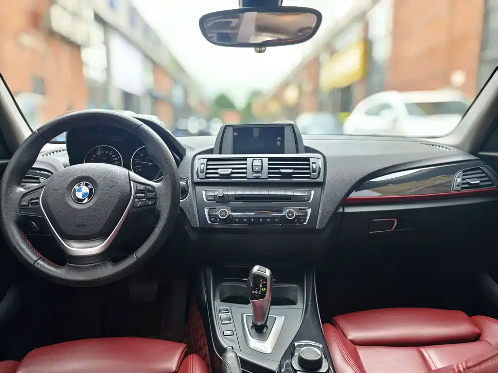 BMW 1 Series 2014 — фото 14