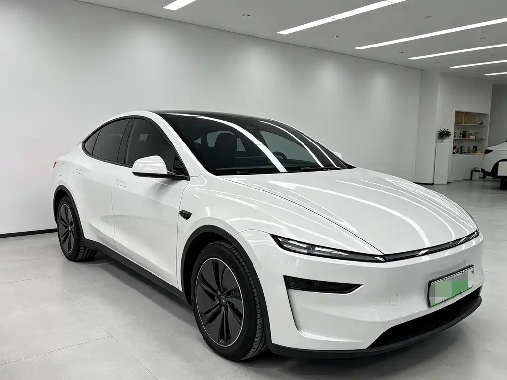 Tesla Model Y 2026