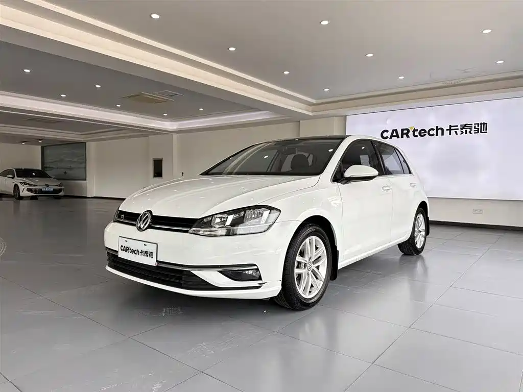 Volkswagen Golf 2019 — фото 1