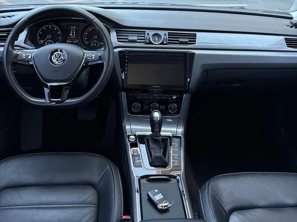 Volkswagen Passat 2019 — фото 10