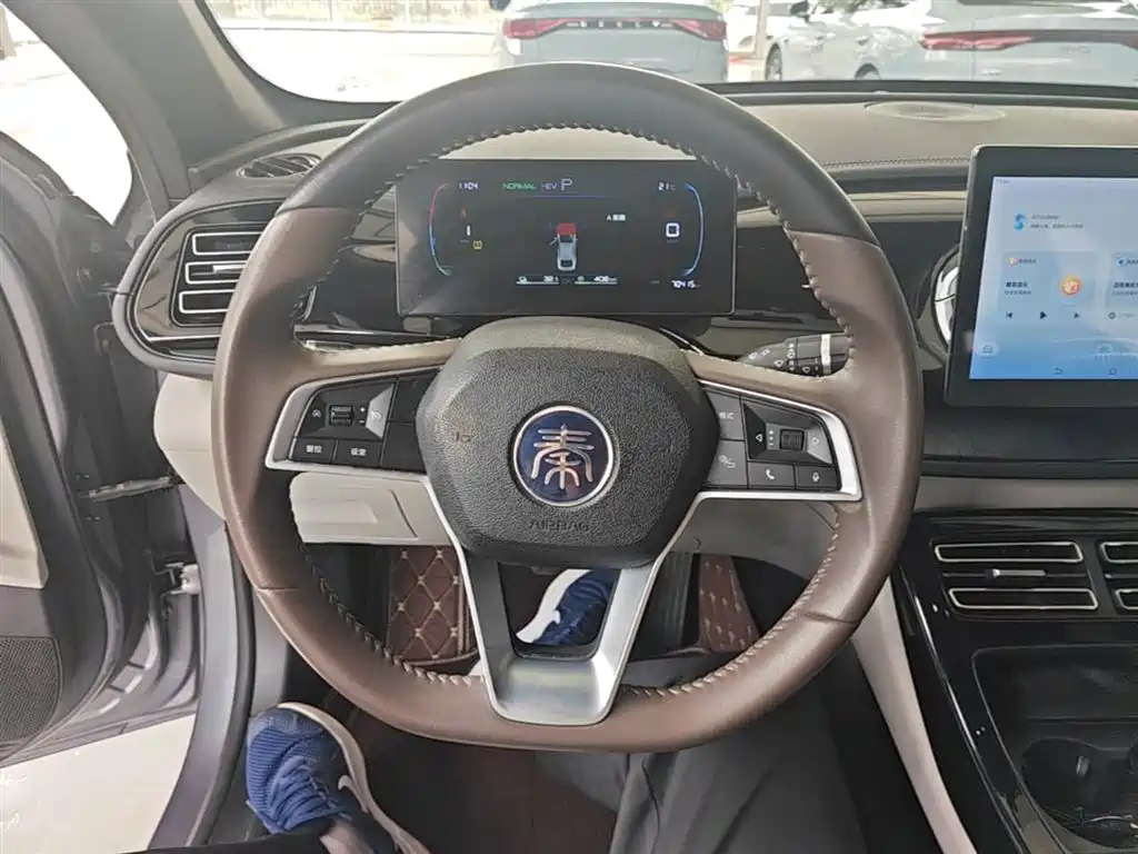 BYD Qin PLUS 2023 — фото 11