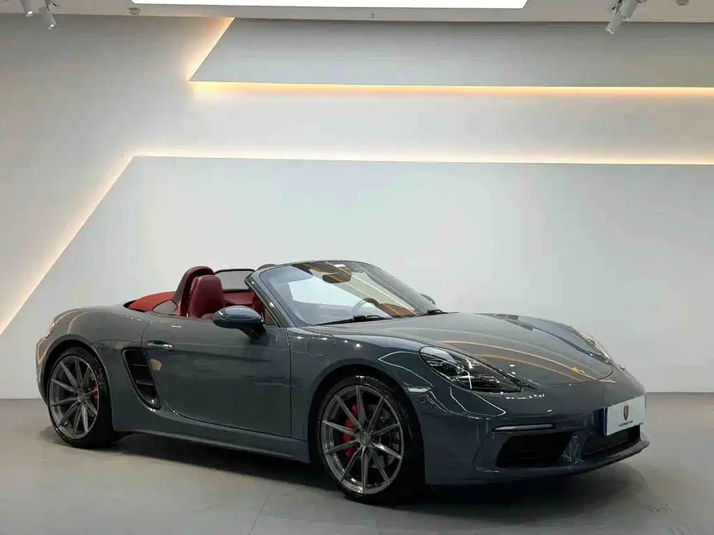 Porsche 718 2016