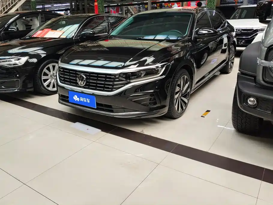 Volkswagen Passat 2023