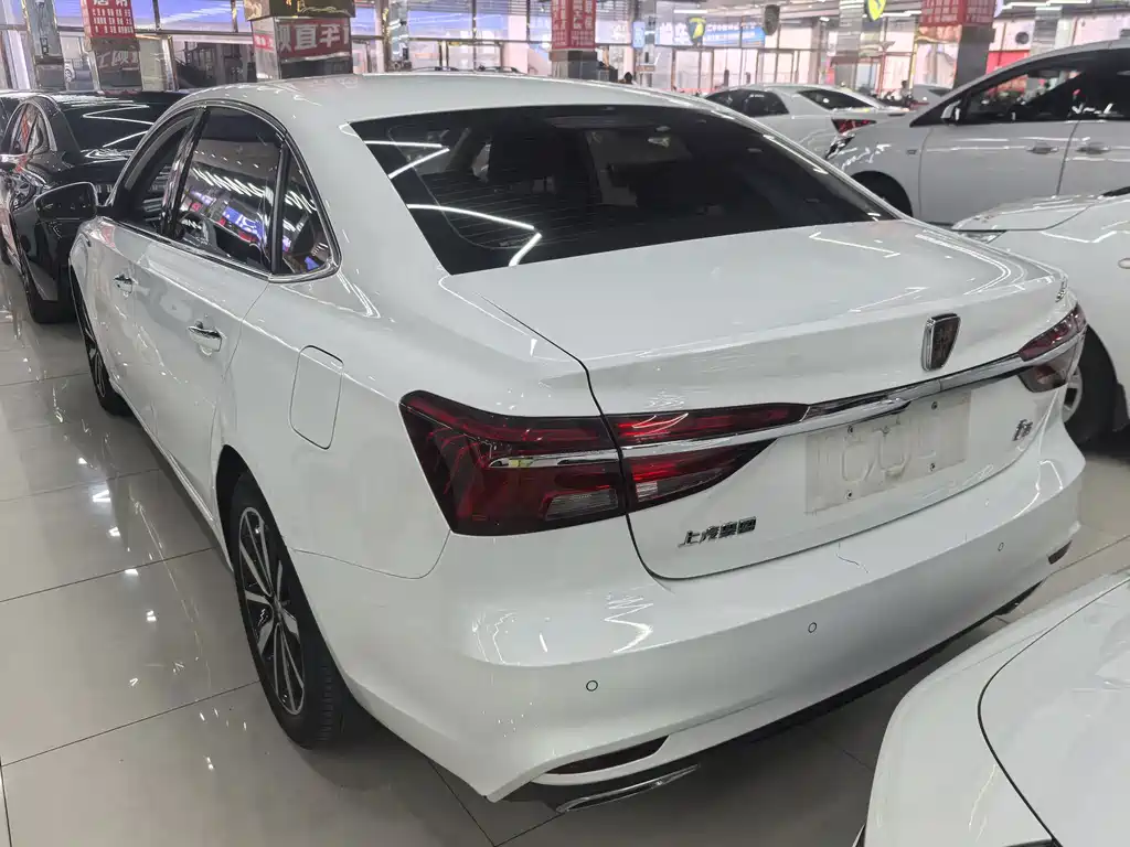Roewe i6 Classic 2018 — фото 12