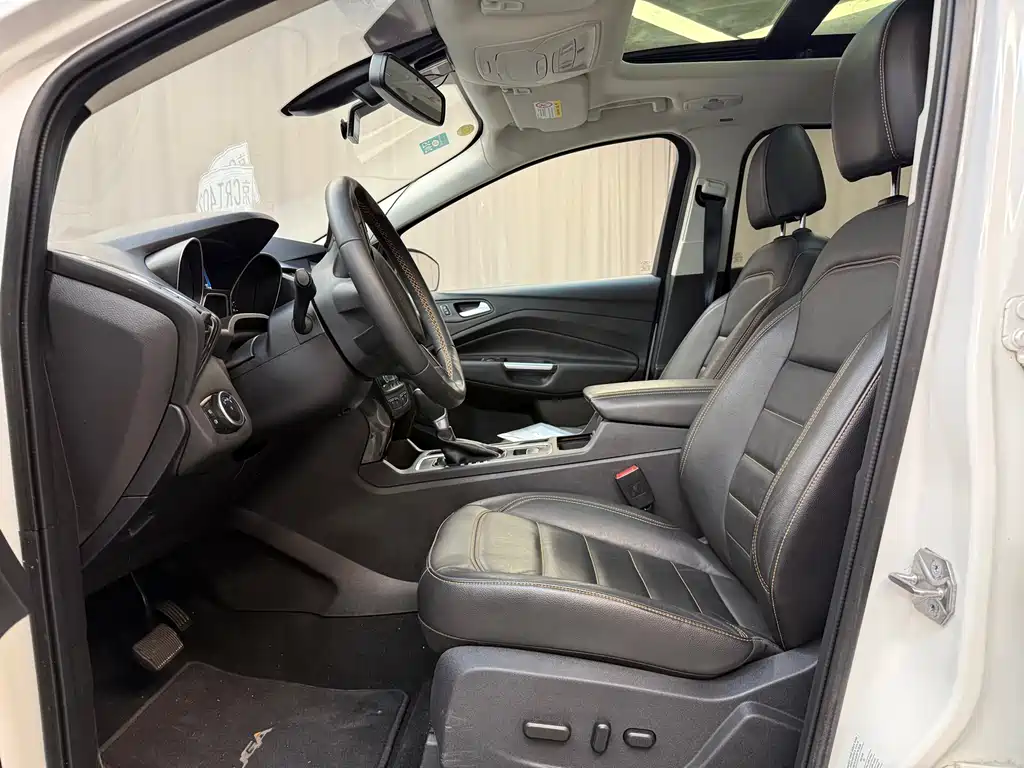 Ford Kuga 2017 — фото 2