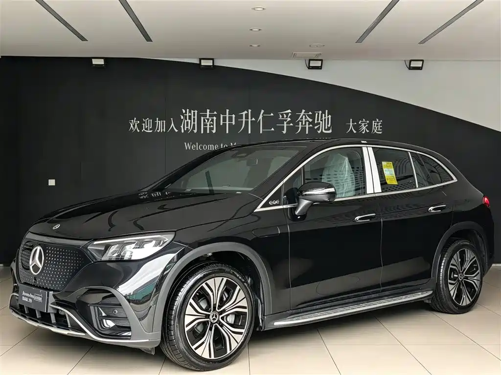 Mercedes-Benz EQE SUV 2026