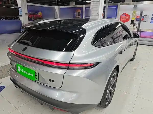 NIO ET5T 2024