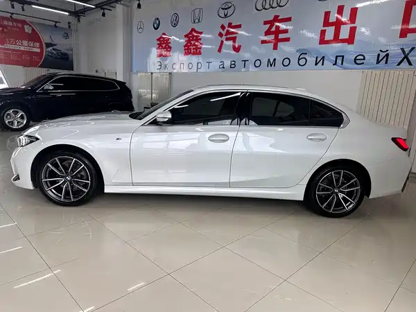 BMW 3 Series 2023