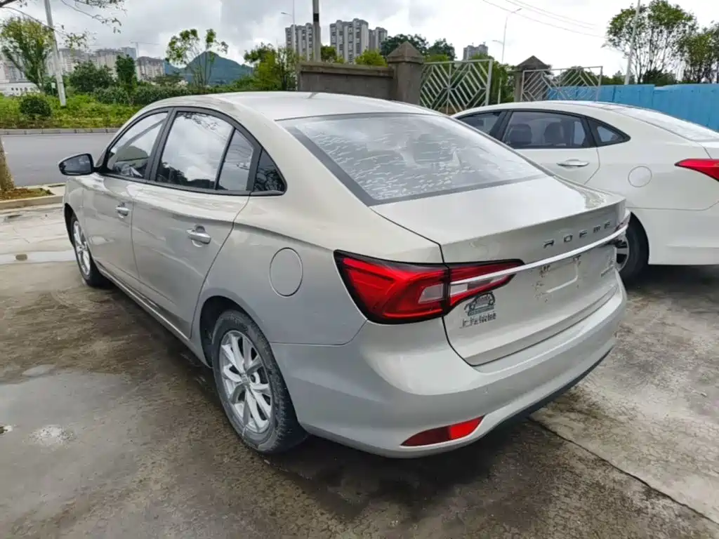 Roewe i5 2020