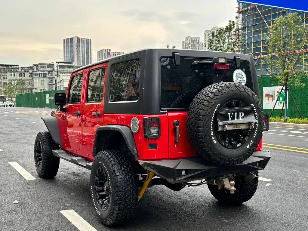 Jeep Wrangler 2017 — фото 7