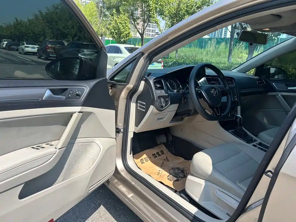 Volkswagen Golf 2015