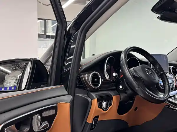 Mercedes-Benz V-Class 2020