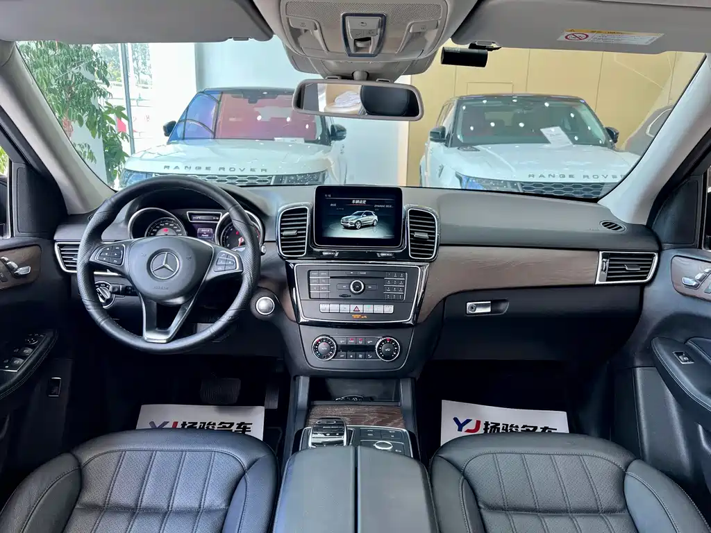 Mercedes-Benz GLE 2016