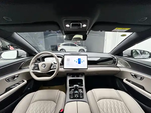 BYD Han 2025