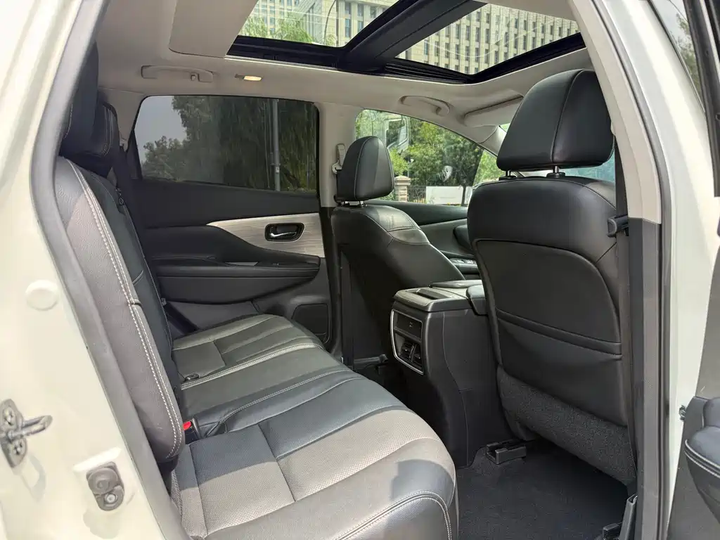 Nissan Murano 2018 — фото 18