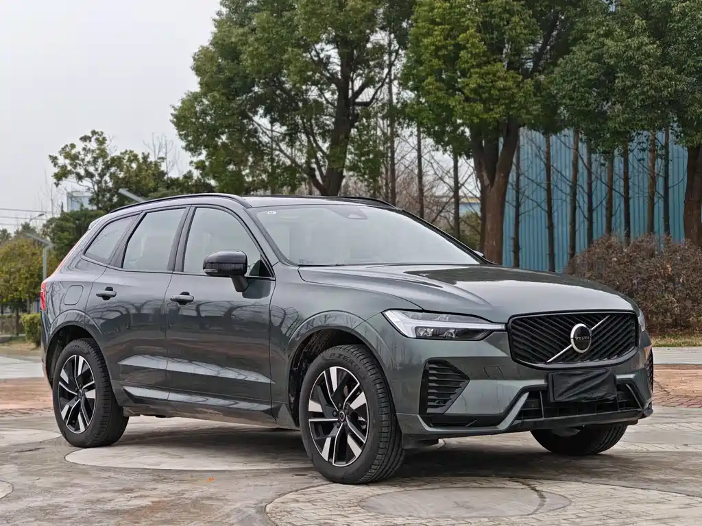 Volvo XC60 2025 — фото 5