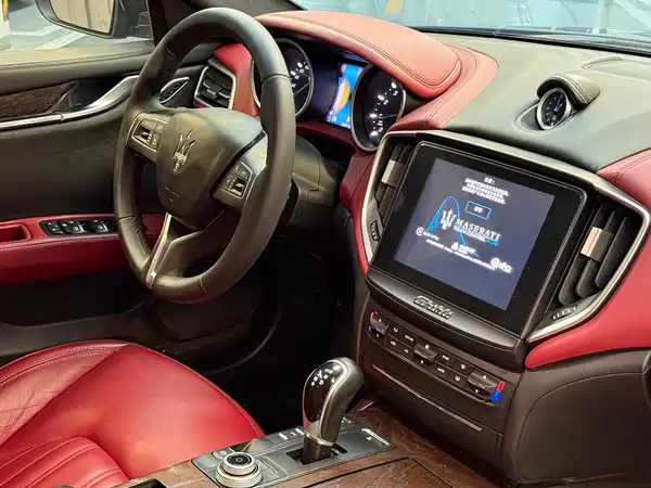 Maserati Ghibli 2017