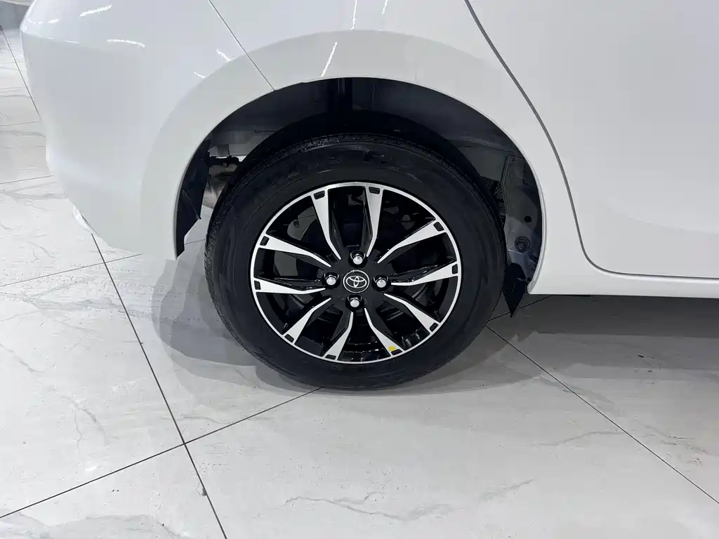 Toyota Vios FS 2023 — фото 17