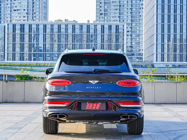 Bentley Bentayga 2024