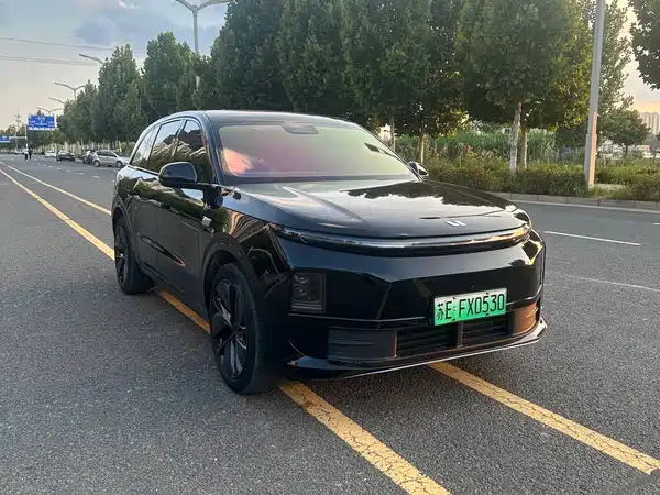 Li Auto L6 2024