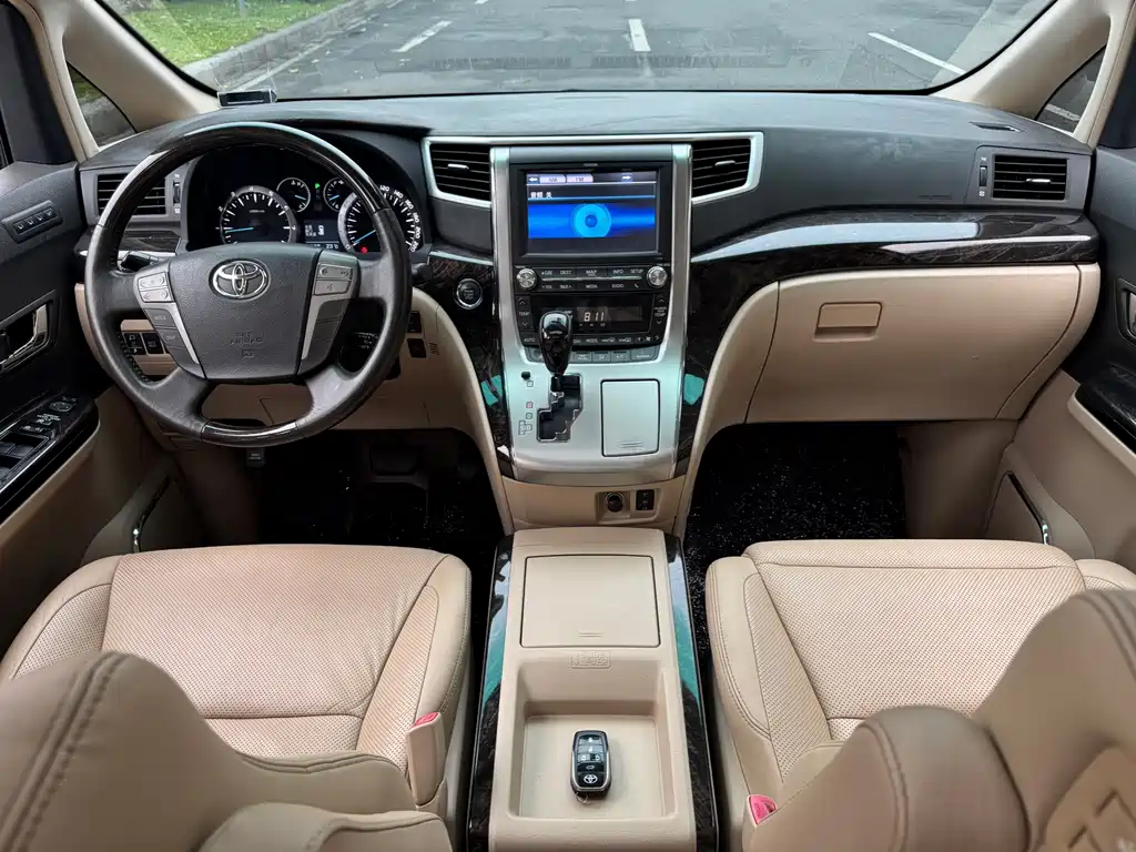 Toyota Alphard 2012 — фото 10
