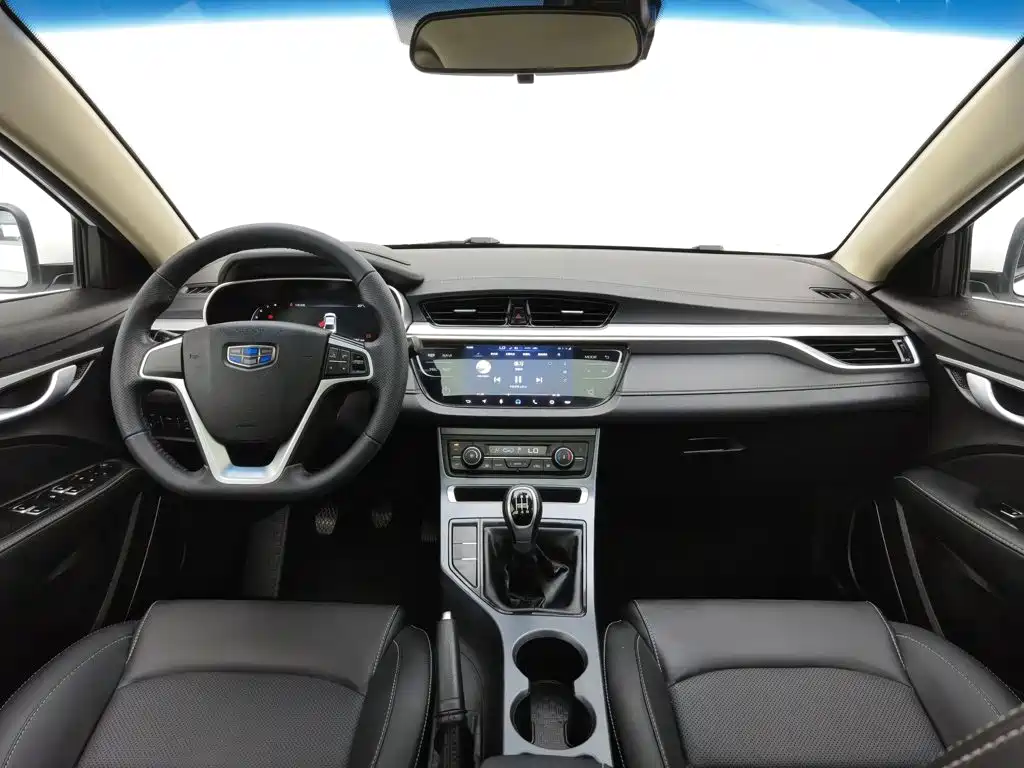 Geely Emgrand 2018