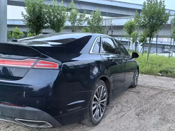 Lincoln MKZ 2020
