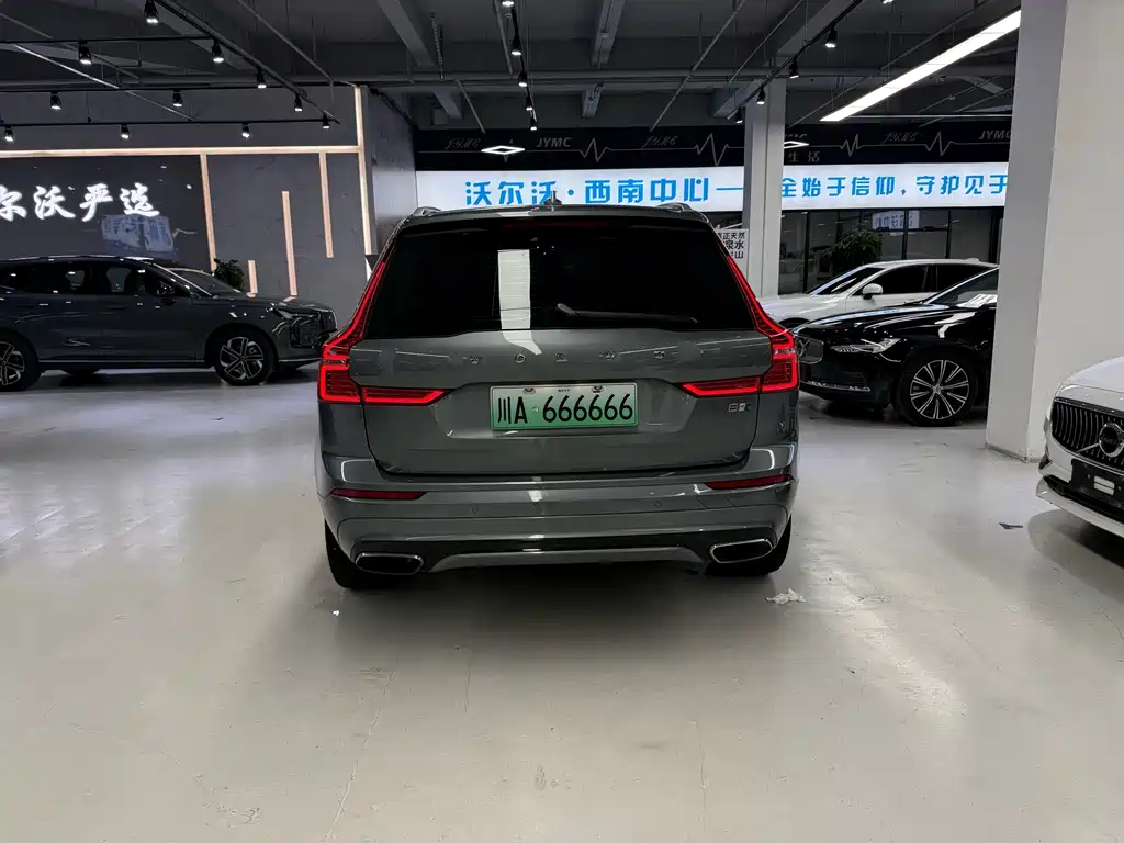 Volvo XC60 Plug-In Hybrid 2018 — фото 4
