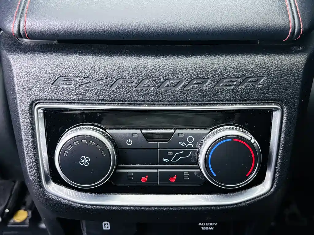 Ford Explorer 2020 — фото 18