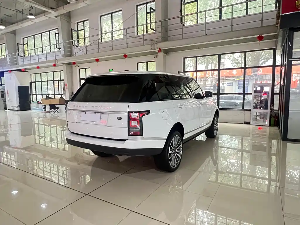 Land Rover Range Rover 2017 — фото 33