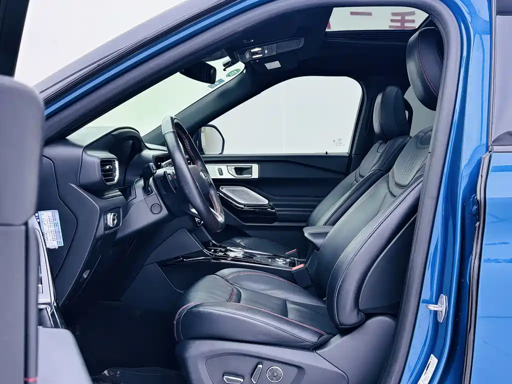 Ford Explorer 2020 — фото 10