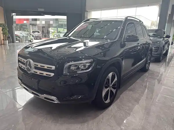 Mercedes-Benz GLB 2023