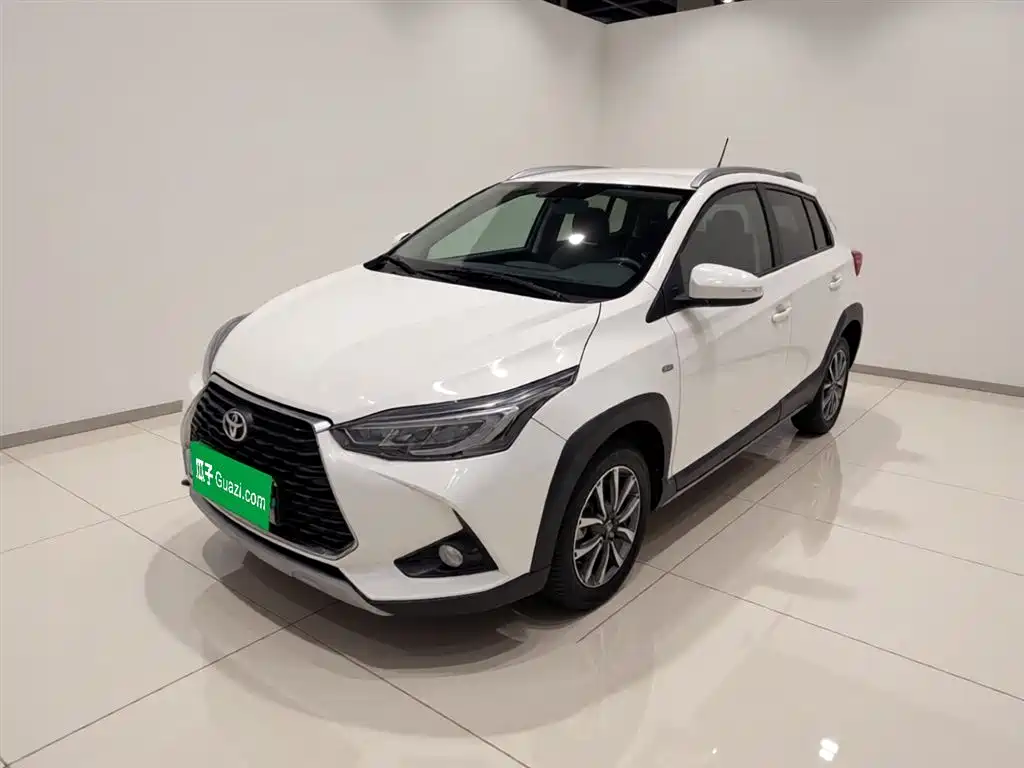 Toyota Yaris L 2020 — фото 1