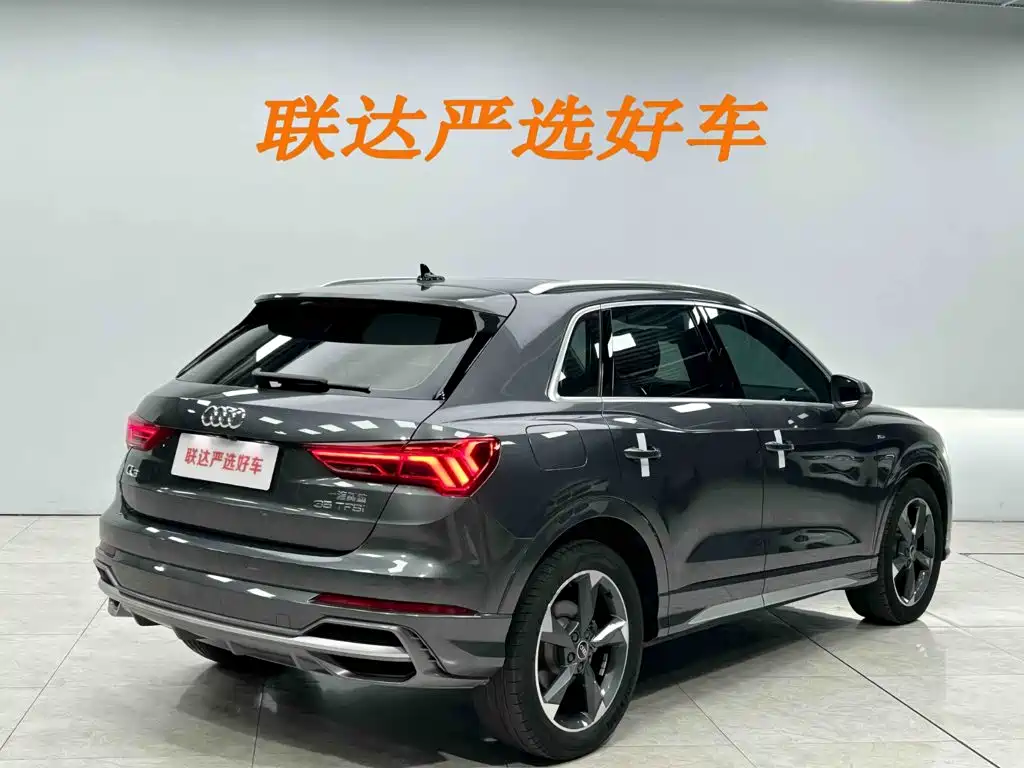 Audi Q3 2022 — фото 26