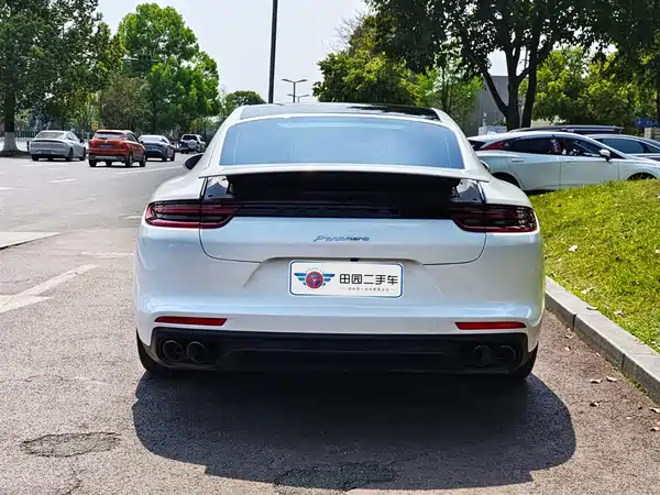 Porsche Panamera 2019