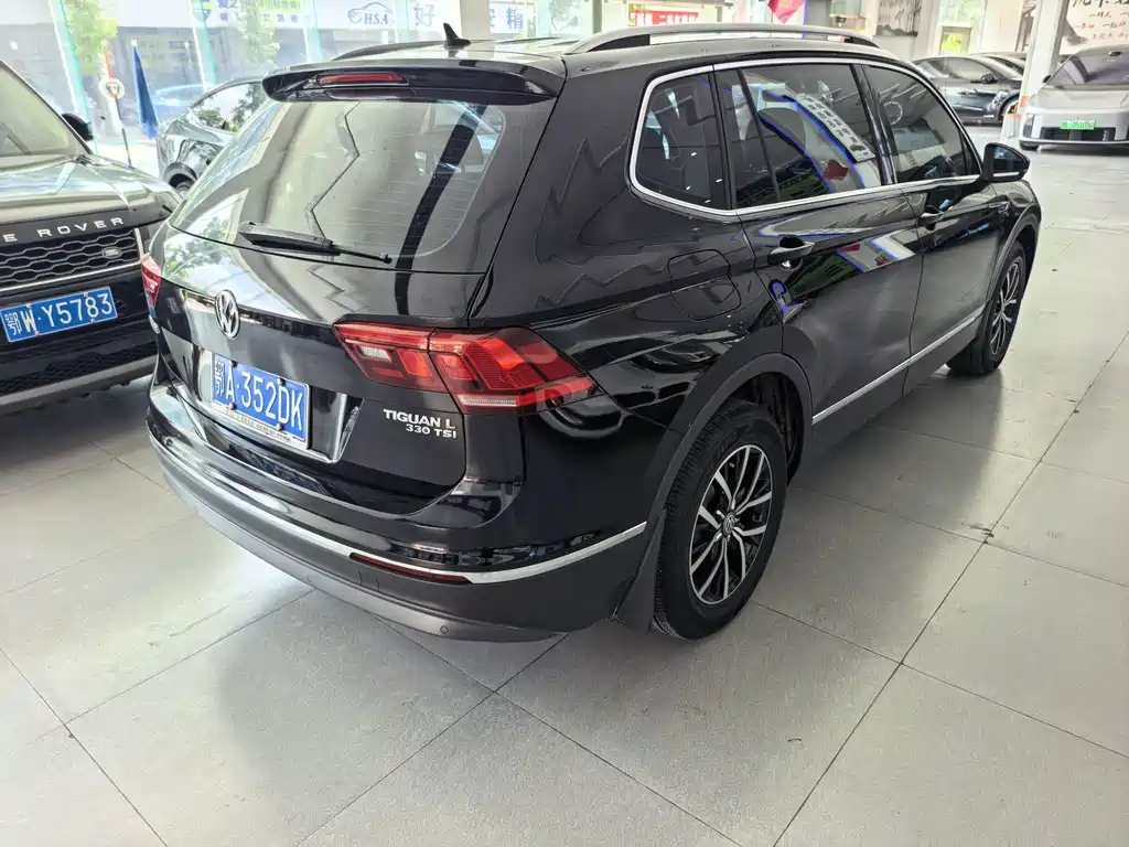 Volkswagen Tiguan L 2018 — фото 11
