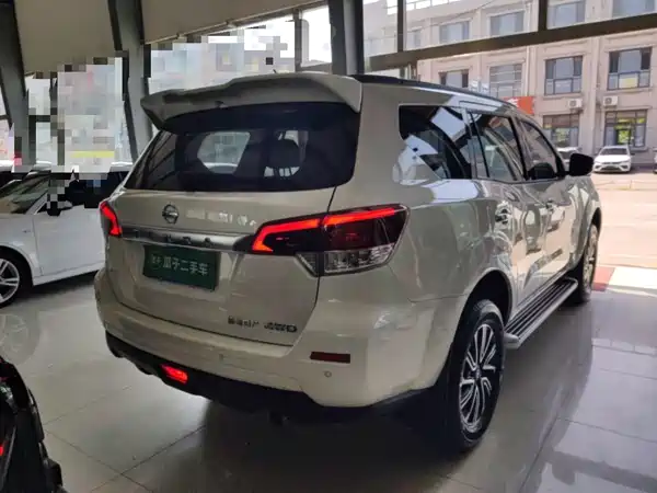 Nissan Terra 2023