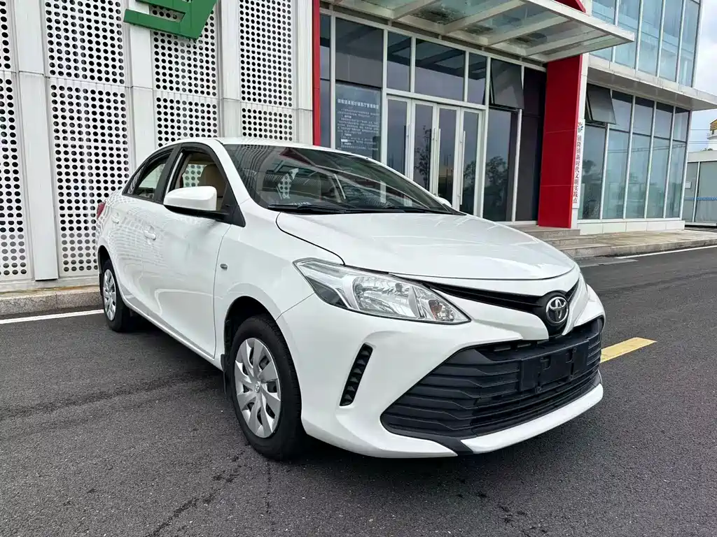 Toyota Vios 2018 — фото 21