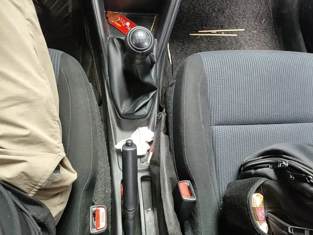 Toyota Yaris L 2017 — фото 14