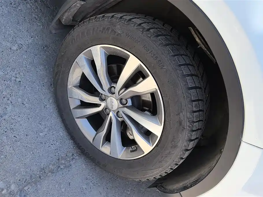 Geely Boyue 2017