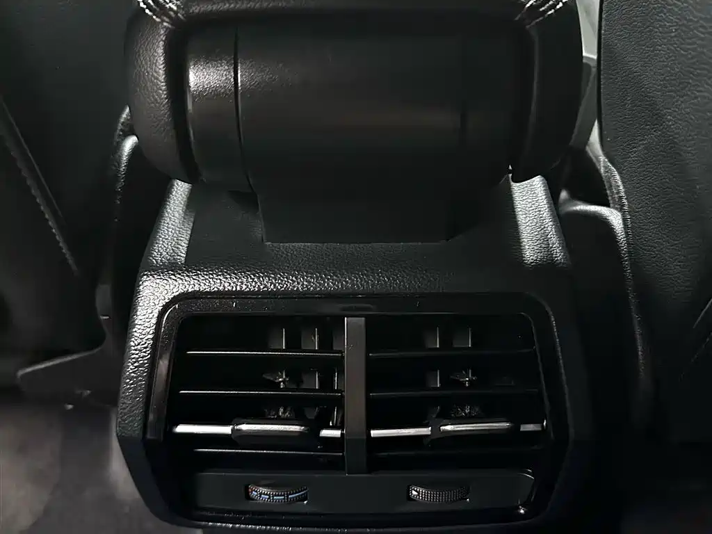 Audi Q3 2023 — фото 17