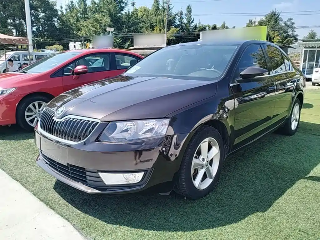Skoda Octavia 2015 — фото 1
