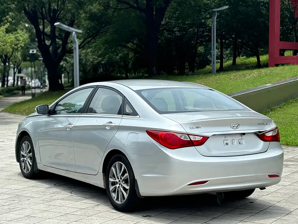 Hyundai Sonata 2013 — фото 7