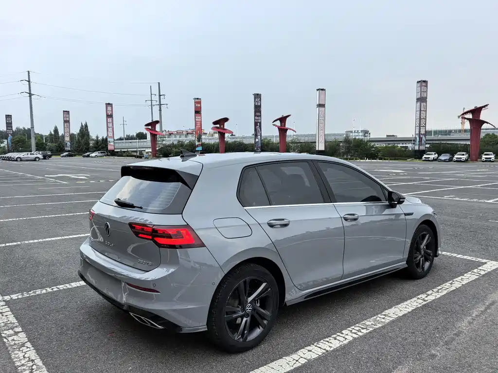 Volkswagen Golf 2022